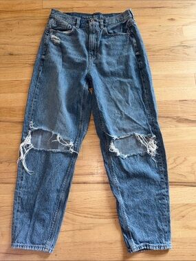 American Eagle Light Blue Distressed High-Rise Mom Jeans